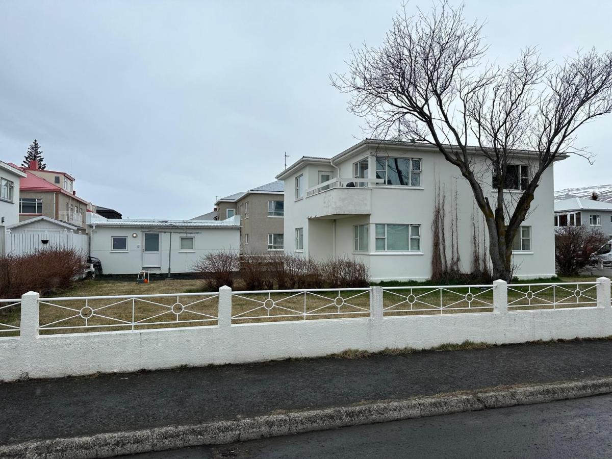 Northurgata 43 Akureyri Extérieur photo